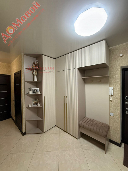 2-к квартира, 74 кв.м.